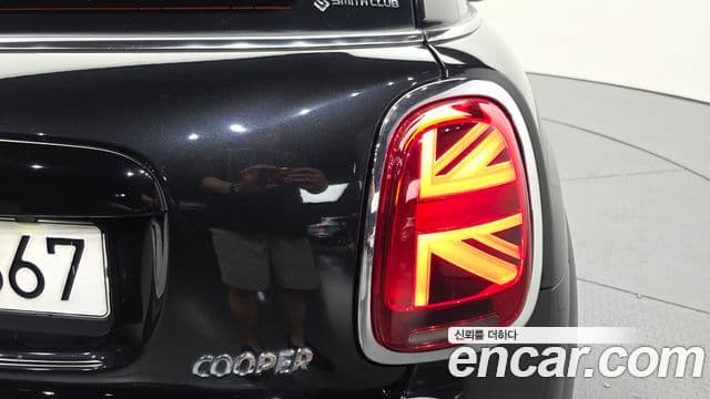 Mini Cooper 2022 — ფოტო 12/31