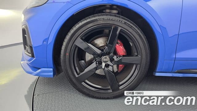 Audi SQ5 2023 — Photo 15/34