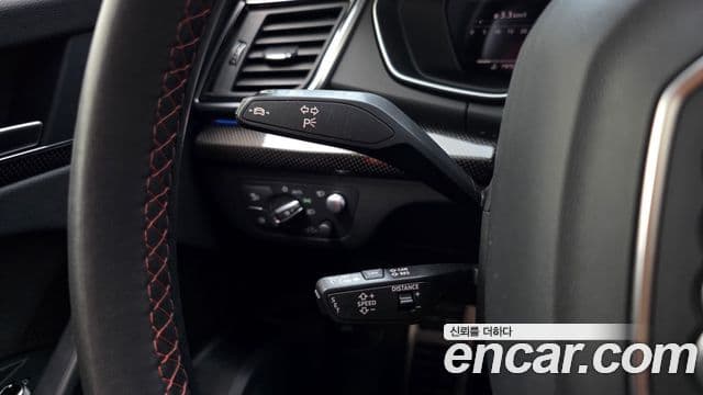 Audi SQ5 2023 — Photo 12/34