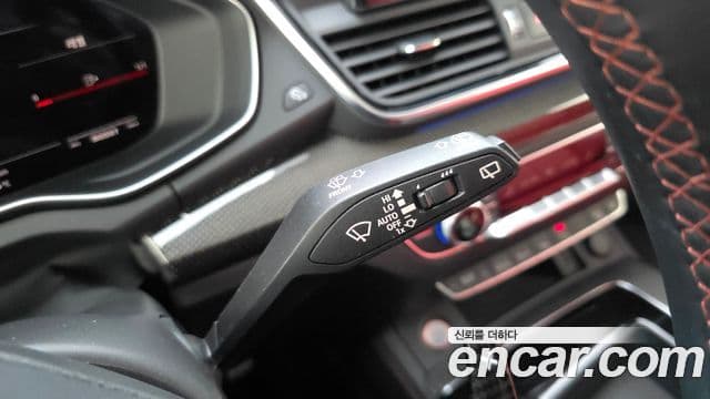 Audi SQ5 2023 — Photo 4/34