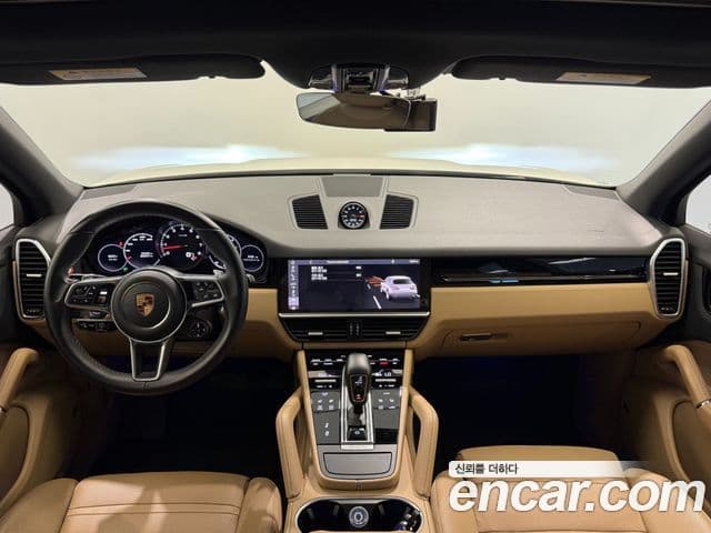 Porsche Cayenne 2019 — Photo 14/20