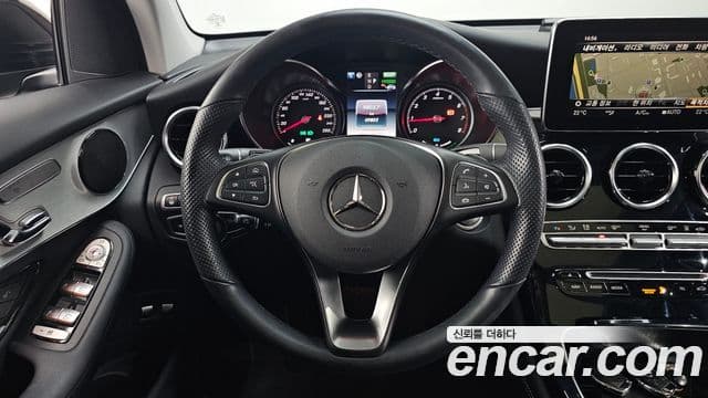 Mercedes-Benz GLC-Class 2018 — Фото 13/20