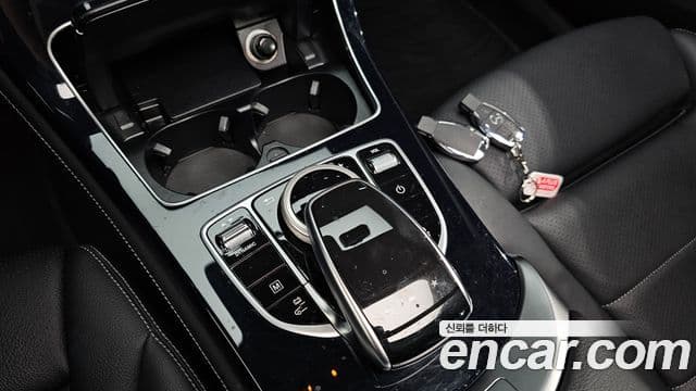 Mercedes-Benz GLC-Class 2018 — Фото 18/20