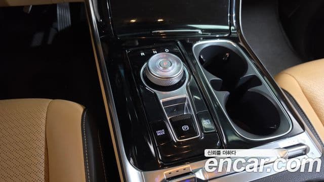 Kia Carnival 2022 — Фото 9/20