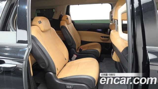 Kia Carnival 2022 — Фото 11/20