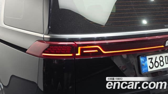 Kia Carnival 2022 — Photo 4/35