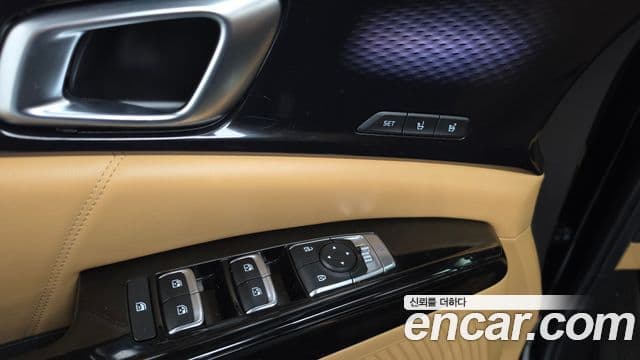 Kia Carnival 2022 — Photo 26/35