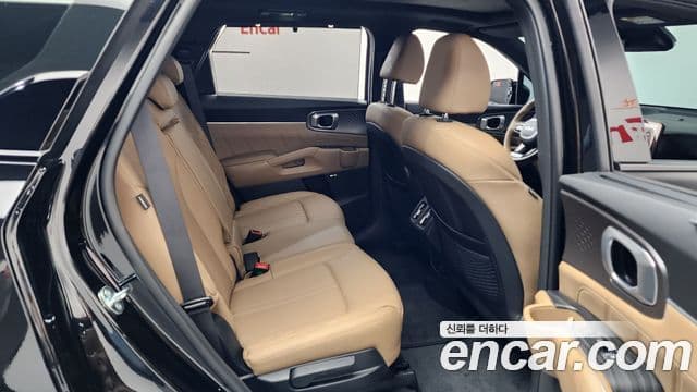 Kia Sorento 2024 — Фото 11/20
