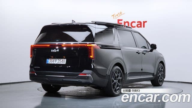Kia Carnival 2024 — Фото 2/20