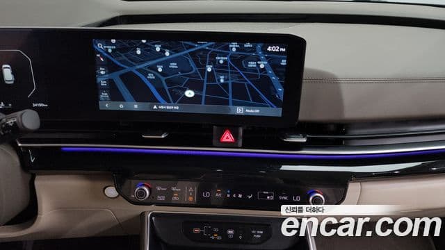 Kia Carnival 2024 — Фото 12/20