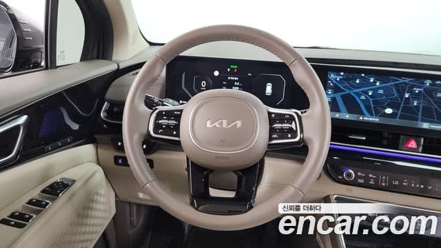 Kia Carnival 2024 — Фото 13/20