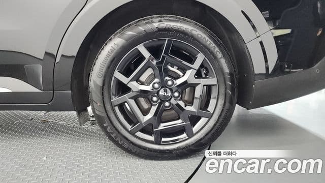 Kia Carnival 2024 — Photo 17/35