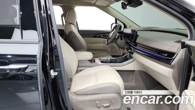 Kia Carnival 2024 — Photo 6/35