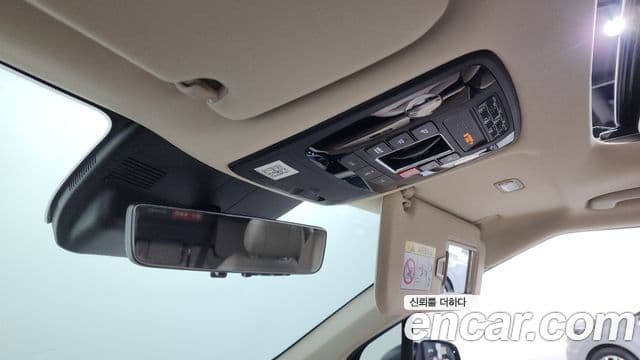 Kia Carnival 2024 — Photo 21/35