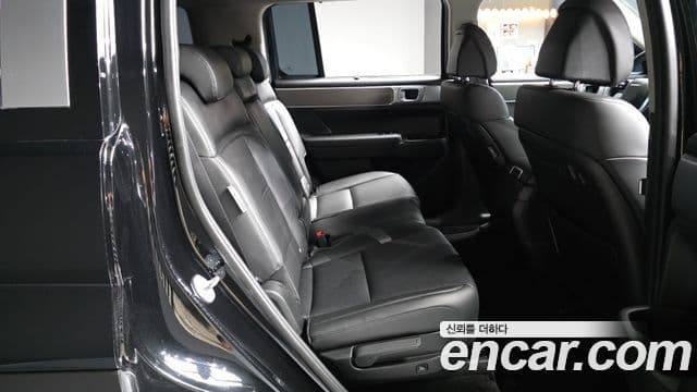 Hyundai Santa Fe 2023 — Фото 12/20