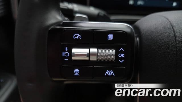 Hyundai Santa Fe 2023 — Фото 16/20