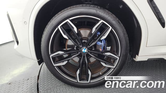 BMW X4 2025 — Photo 14/20