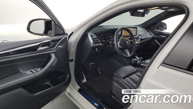 BMW X4 2025 — Photo 12/20