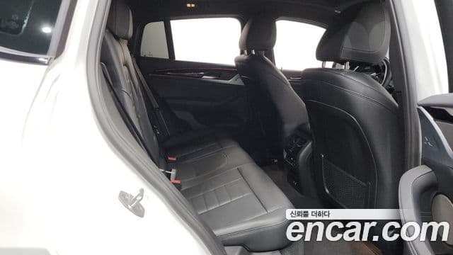 BMW X4 2025 — Photo 15/20