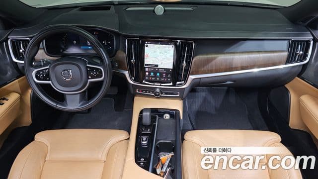 Volvo V90 Cross Country 2021 — Фото 7/20