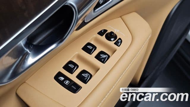 Volvo V90 Cross Country 2021 — Photo 6/37