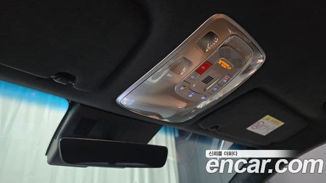 Genesis GV70 2025 — Photo 10/32