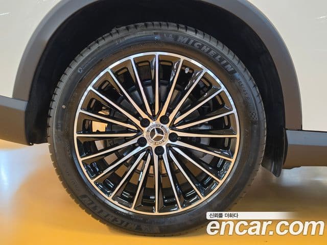 Mercedes-Benz GLC-Class 2025 — Фото 4/20