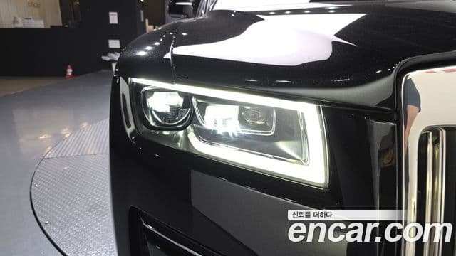 Rolls-Royce Ghost 2021 — ფოტო 12/35