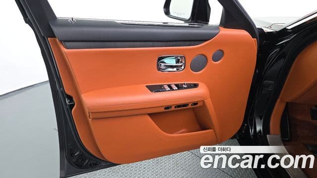 Rolls-Royce Ghost 2021 — ფოტო 7/35