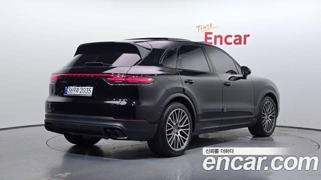 Porsche Cayenne 2023 — Фото 2/20