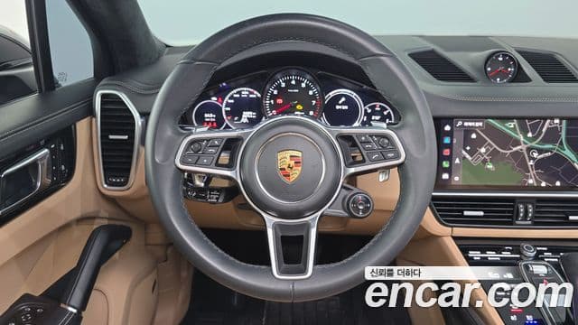 Porsche Cayenne 2023 — Фото 17/20