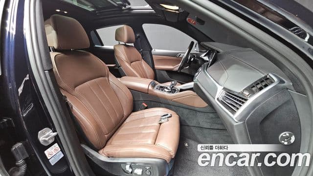 BMW X6 2020 — Фото 10/20