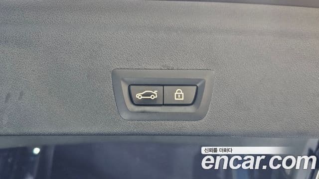 BMW X6 2020 — Photo 13/35