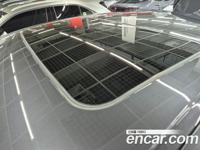 Lexus ES300h 2025 — Photo 4/19