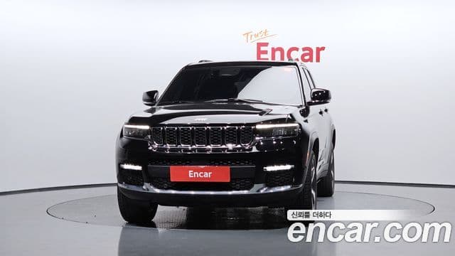 Jeep Grand Cherokee 2023 — Фото 3/20