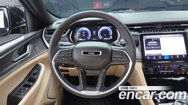 Jeep Grand Cherokee 2023 — Фото 7/20