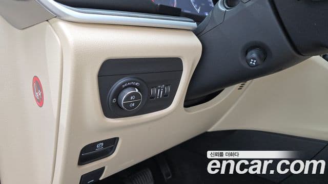 Jeep Grand Cherokee 2023 — Photo 22/31