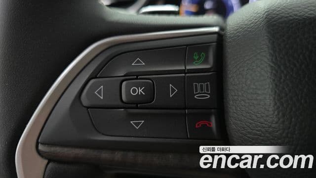 Jeep Grand Cherokee 2023 — Photo 25/31