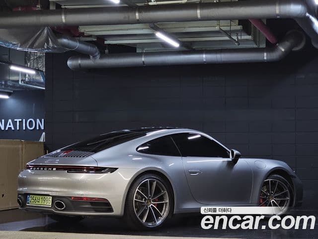 Porsche 911 2021 — Photo 3/20