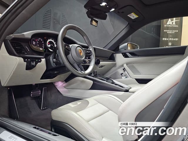 Porsche 911 2021 — Photo 12/20