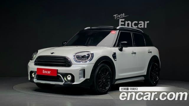 Mini Cooper Countryman 2023 — Фото 9/20