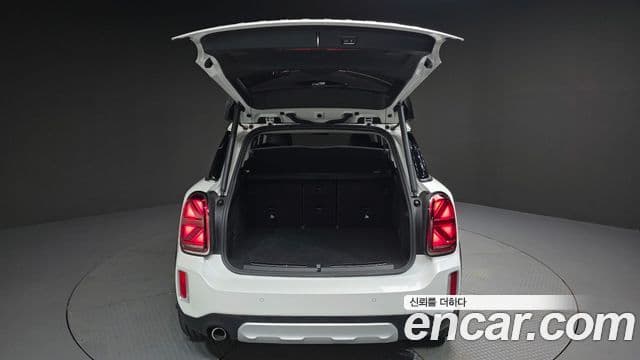 Mini Cooper Countryman 2023 — Фото 18/20
