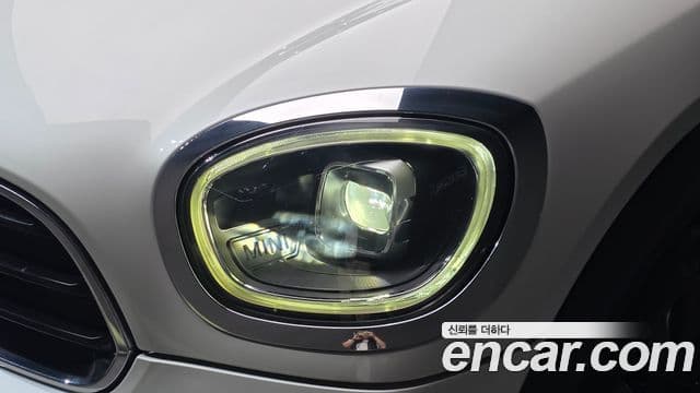 Mini Cooper Countryman 2023 — Şəkil 27/34