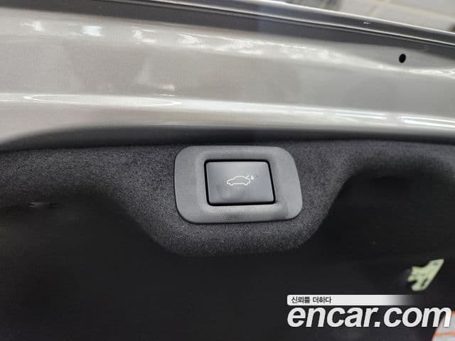 Lexus ES300h 2025 — Şəkil 13/19