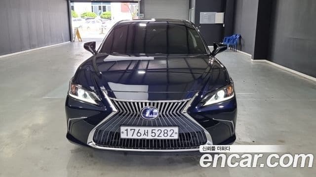 Lexus ES300h 2021 — Şəkil 5/18