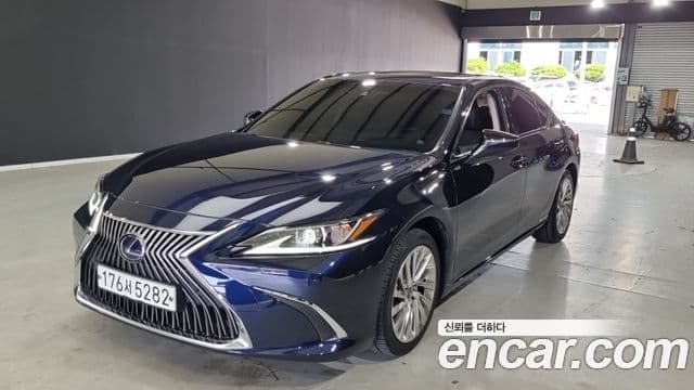 Lexus ES300h 2021 — Şəkil 3/18