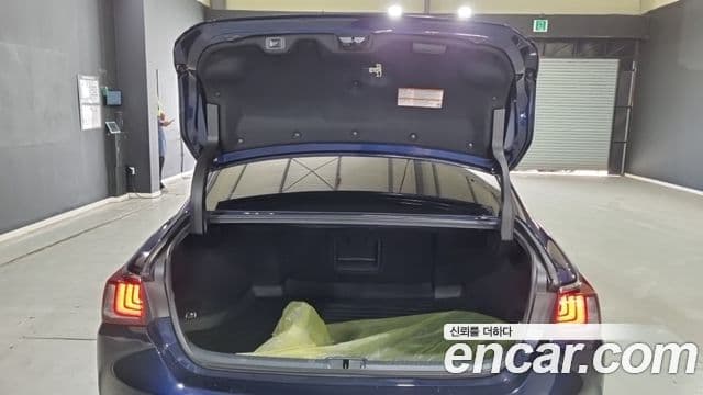 Lexus ES300h 2021 — Şəkil 7/18