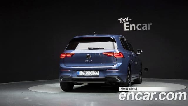 Volkswagen Golf 2026 — Şəkil 25/36
