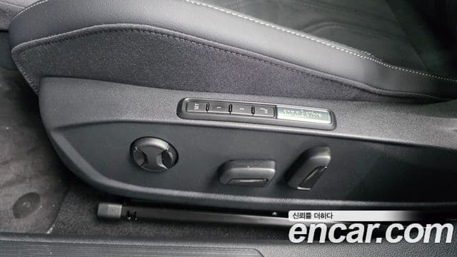 Volkswagen Golf 2026 — Şəkil 34/36