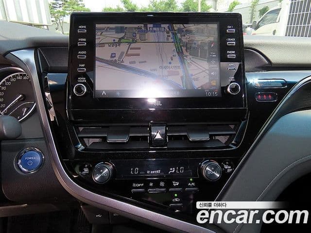 Toyota Camry 2024 — ფოტო 6/20